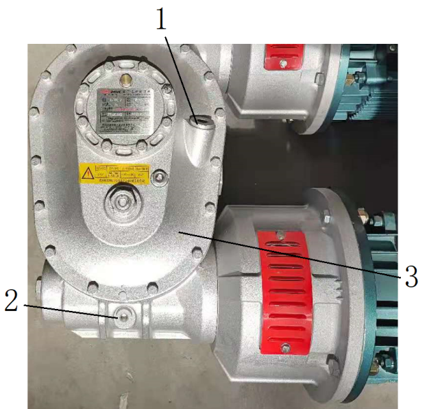 施工電梯--SAJ100渦輪蝸桿斜齒輪減速器